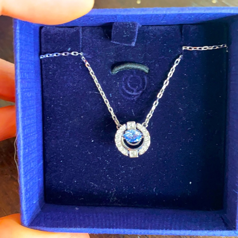 Necklace - Swarovski - never worn